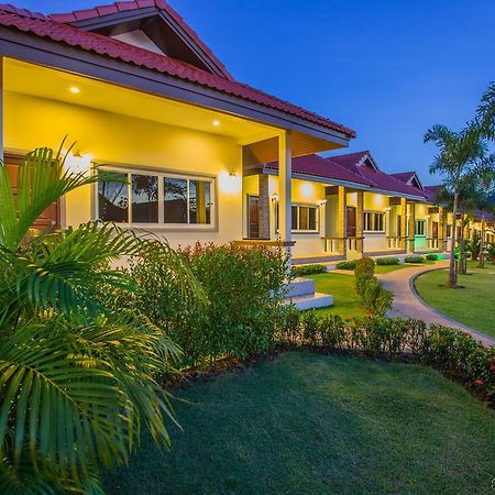 Phuket Airport Villa Ban Bo Han Quarto foto