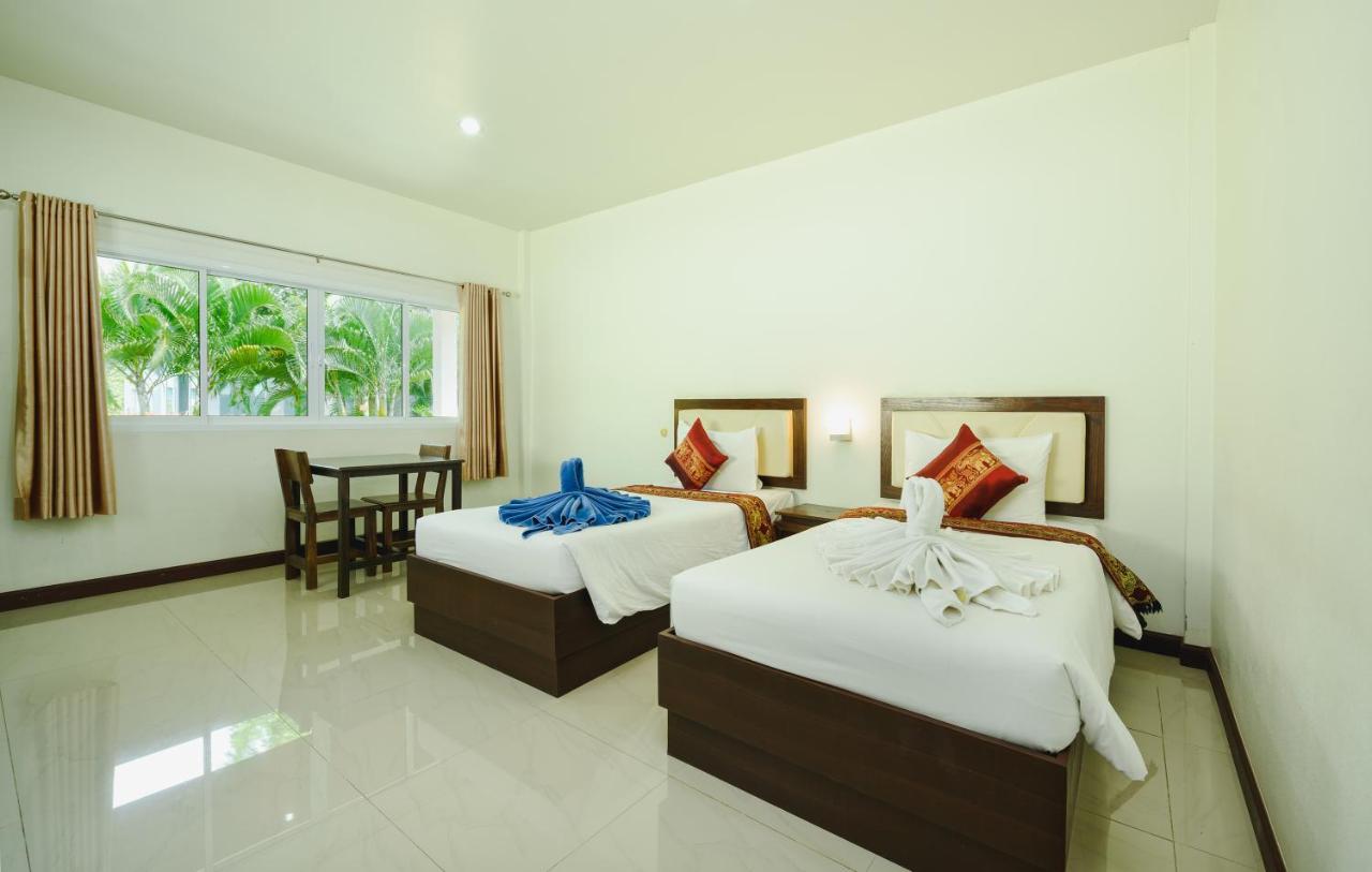 Phuket Airport Villa Ban Bo Han Exterior foto
