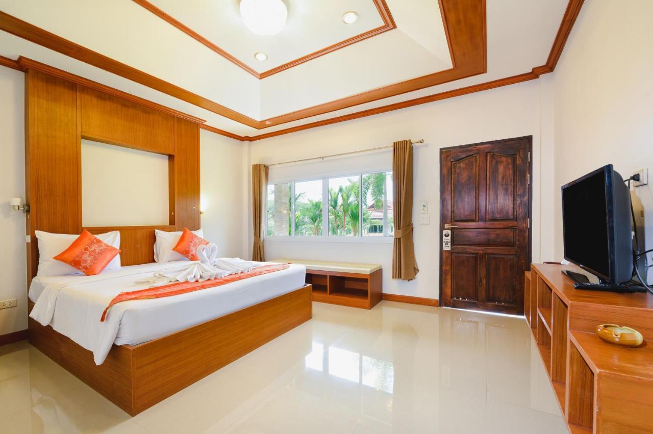 Phuket Airport Villa Ban Bo Han Exterior foto